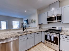 7134 Eastwood Street B, Houston TX 77021