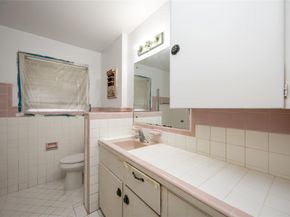 7131 Bellaire Boulevard, Houston TX 77074