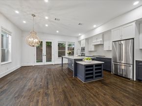 2017 Driscoll Street A, Houston TX 77019