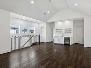 2017 Driscoll Street A, Houston TX 77019