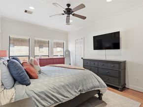 2424 Navigation Boulevard D, Houston TX 77003