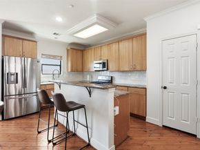 2424 Navigation Boulevard D, Houston TX 77003