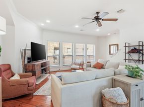 2424 Navigation Boulevard D, Houston TX 77003