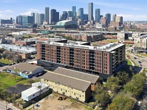 2424 Navigation Boulevard D, Houston TX 77003