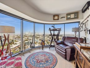 1701 Hermann Drive 22CE, Houston TX 77004