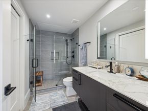 1701 Hermann Drive 22CE, Houston TX 77004