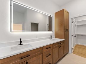 508 Dell Court, Houston TX 77009