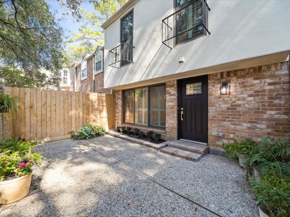 903 Wax Myrtle Lane, Houston TX 77079