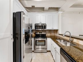 3600 Montrose Boulevard 904, Houston TX 77006