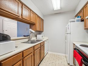 2120 El Paseo Street 2422, Houston TX 77054