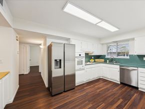 16514 Diana Lane, Houston TX 77062