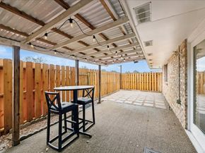 16514 Diana Lane, Houston TX 77062