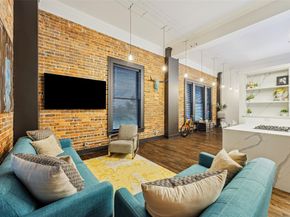 915 Franklin Street 2F, Houston TX 77002