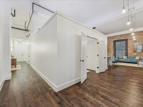 915 Franklin Street 2F, Houston TX 77002