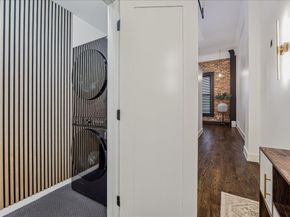 915 Franklin Street 2F, Houston TX 77002