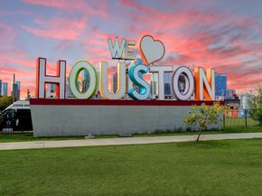 915 Franklin Street 2F, Houston TX 77002