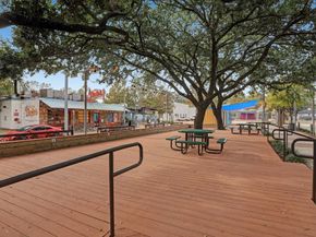 915 Franklin Street 2F, Houston TX 77002