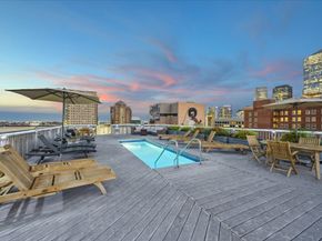 915 Franklin Street 2F, Houston TX 77002