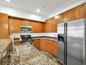 2216 Chenevert Street 6, Houston TX 77003