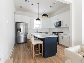 2426 Ella Boulevard, Houston TX 77008