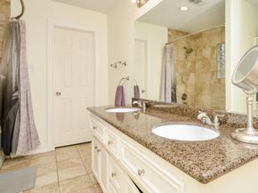 4315 Fernwood Drive, Houston TX 77021