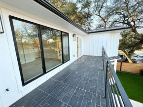 1617 Common Street, Houston TX 77009