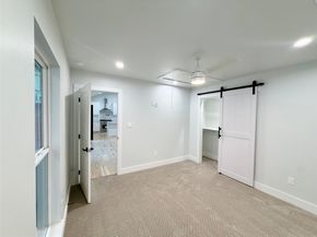 1617 Common Street, Houston TX 77009