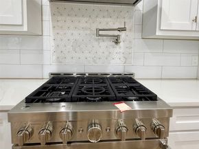 1617 Common Street, Houston TX 77009