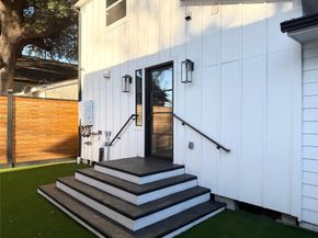 1617 Common Street, Houston TX 77009