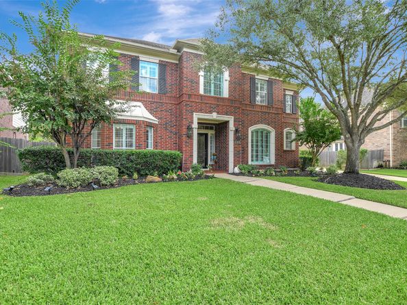 15918 Lake Loop Drive, Cypress TX 77433