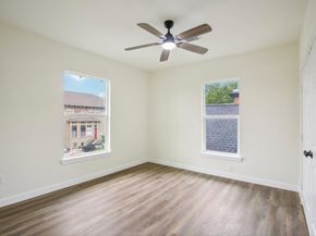 108 W 10th 1/2 Street, Houston TX 77008
