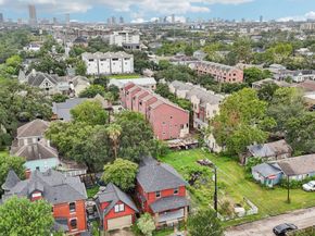 108 W 10th 1/2 Street, Houston TX 77008