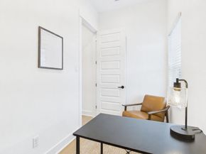 2426 Freeman Street, Houston TX 77009