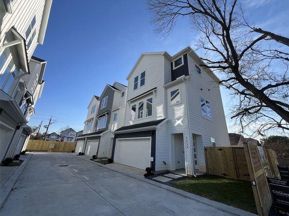 2426 Freeman Street, Houston TX 77009