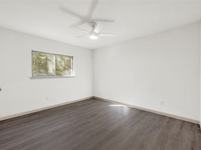 7 S Cypress Pine Drive, Spring TX 77381