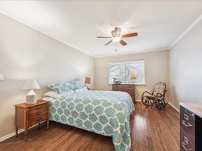 6603 Bayou Glen Road, Houston TX 77057