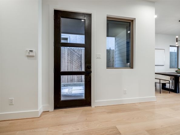 2410 QUENBY Street, Houston TX 77005