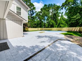 1904 Nursery Road, The Woodlands TX 77380