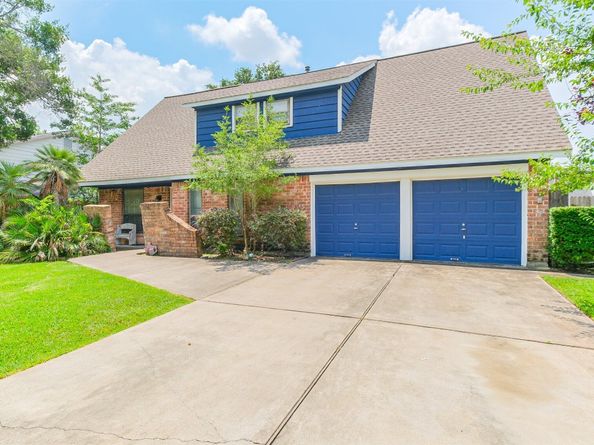 12207 Level Run Street, Meadows Place TX 77477