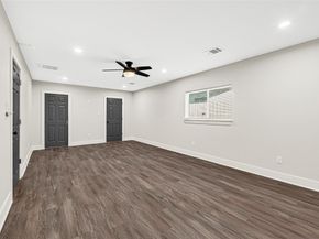 7614 Dixie Drive, Houston TX 77087