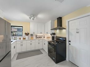 9711 Bertwood Street, Houston TX 77016