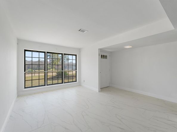 9711 Bertwood Street, Houston TX 77016