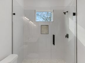 7956 Bonaire Unit A/B Street, Houston TX 77028