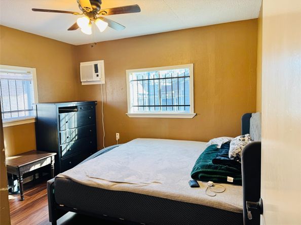 3414 Cochran Street, Houston TX 77009