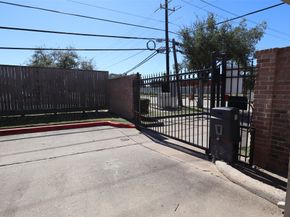 6601 Sands Point Drive 74, Houston TX 77074