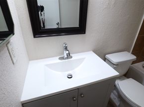 6601 Sands Point Drive 74, Houston TX 77074