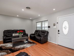 6817 Hendon Lane, Houston TX 77074