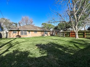 6817 Hendon Lane, Houston TX 77074