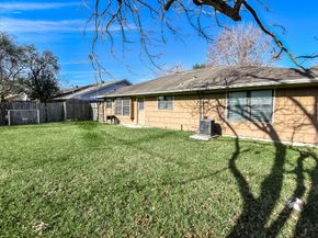 6817 Hendon Lane, Houston TX 77074