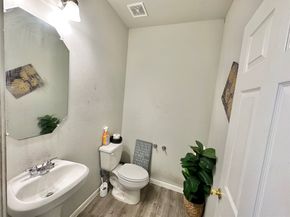 6542 Castle Loch Court, Houston TX 77048